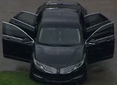 Five suspects arrested after smash & grab