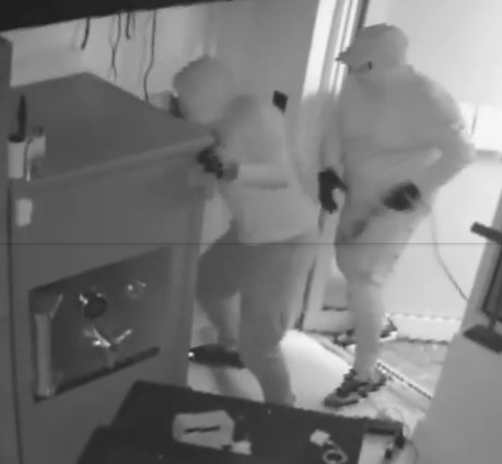 Burglars make off with substantial amount of cash and jewelry from NW Miami-Dade business
