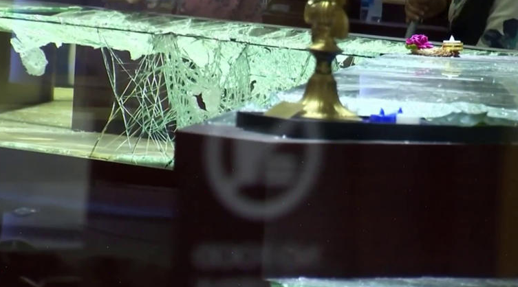 Smash and grab image.