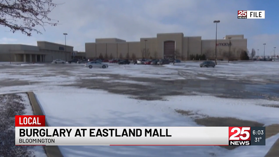 Bloomington, IL- Ã¢â‚¬ËœSmash and grabÃ¢â‚¬â„¢ burglary ignites false rumors of gunfire at Bloomington mall